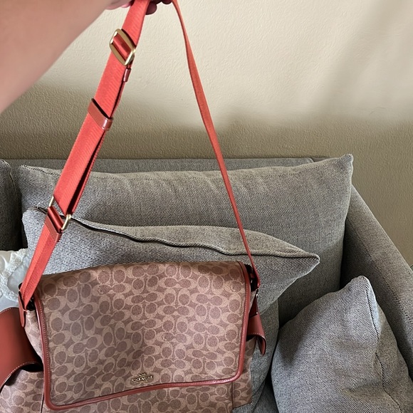 Coach diaper bag - Picture 4 of 5